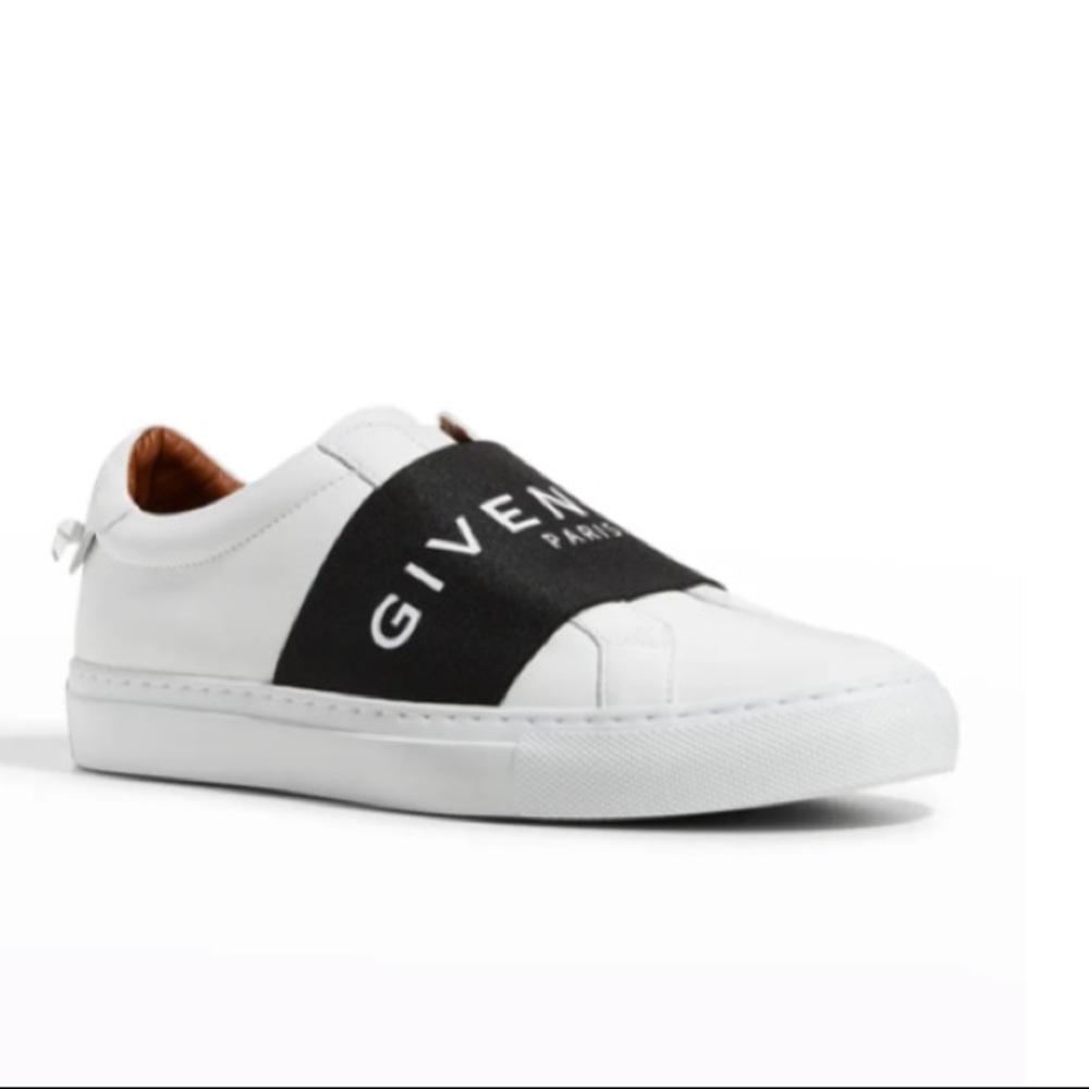 Givenchy logo sneakers